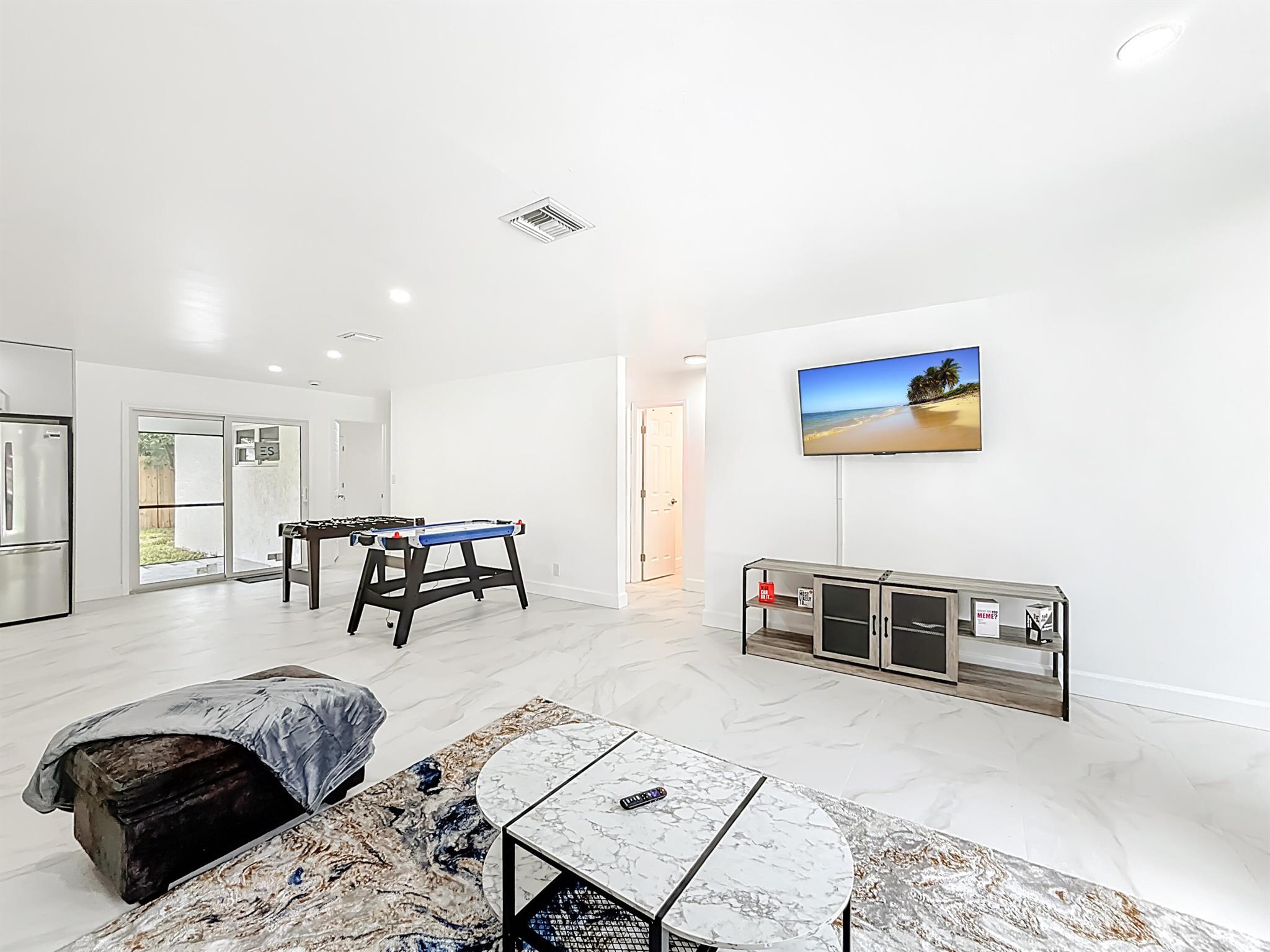 635 Kingbird Circle
