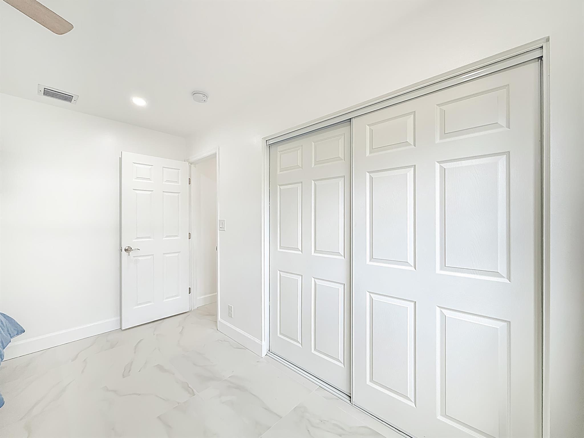 635 Kingbird Circle