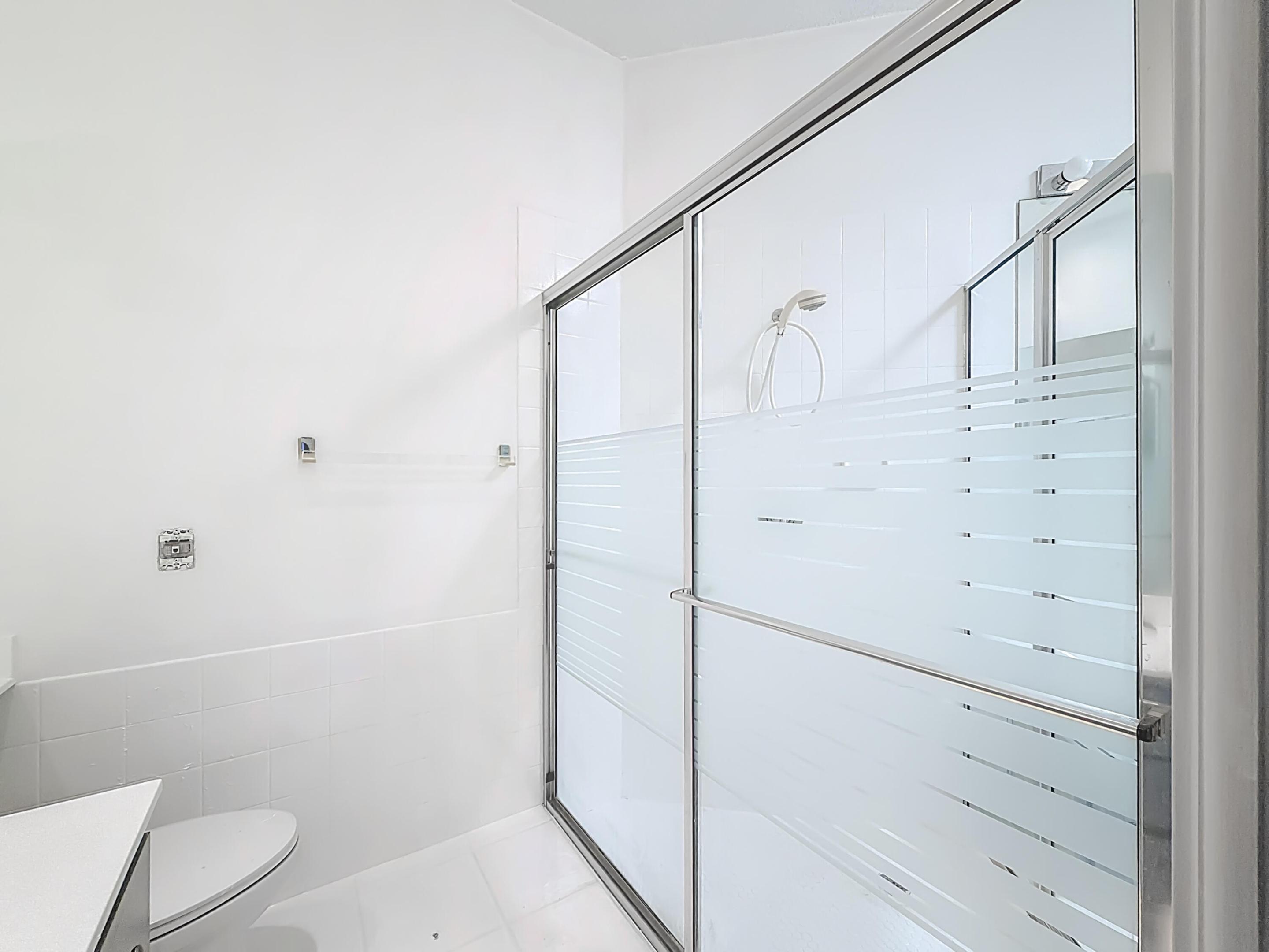 240 NW Bentley Circle