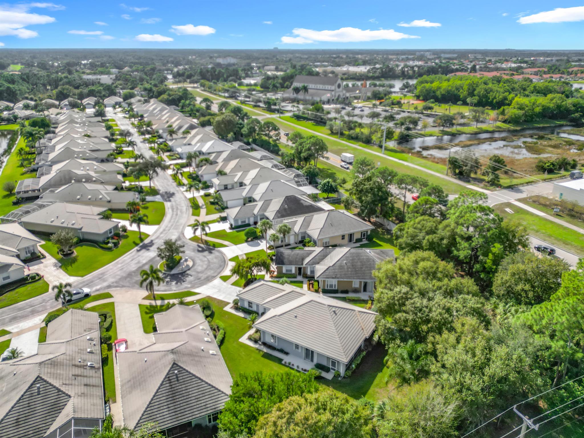 240 NW Bentley Circle