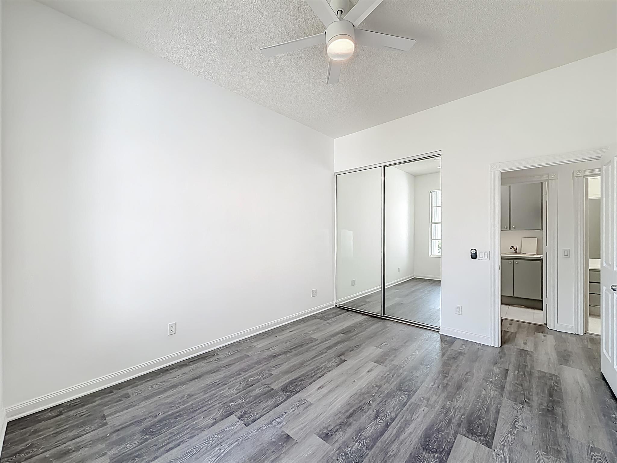 240 NW Bentley Circle