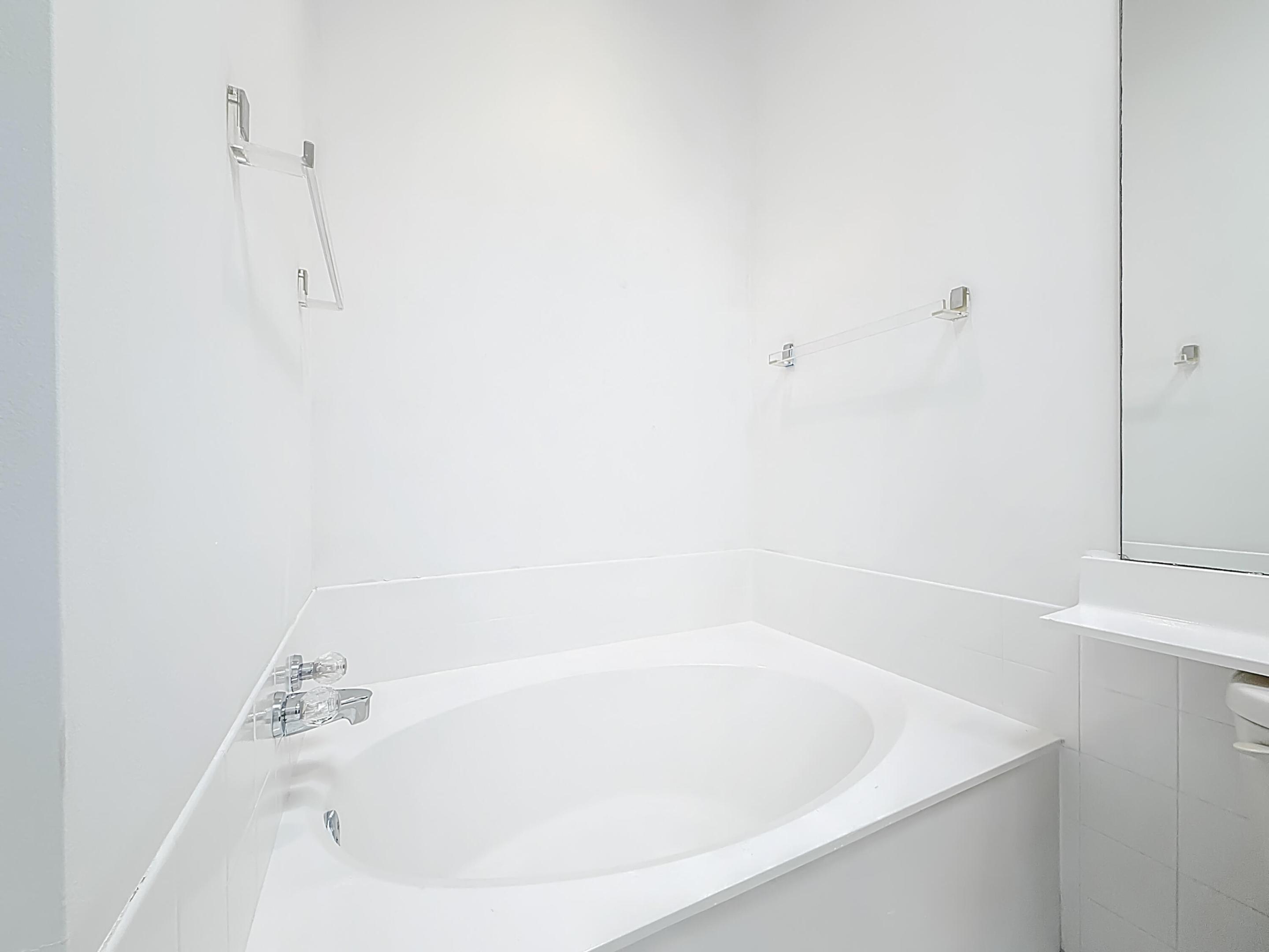 240 NW Bentley Circle