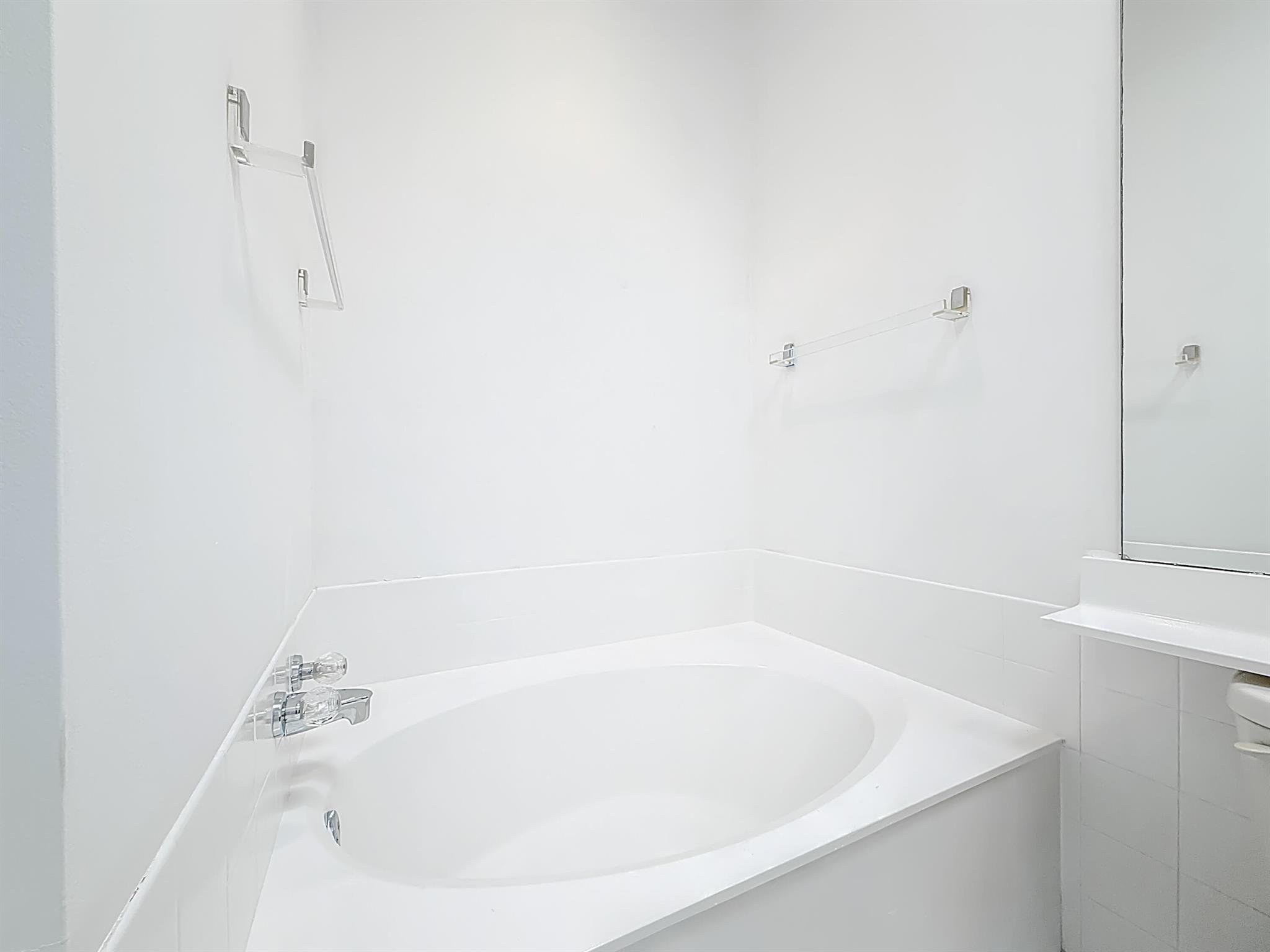 240 NW Bentley Circle