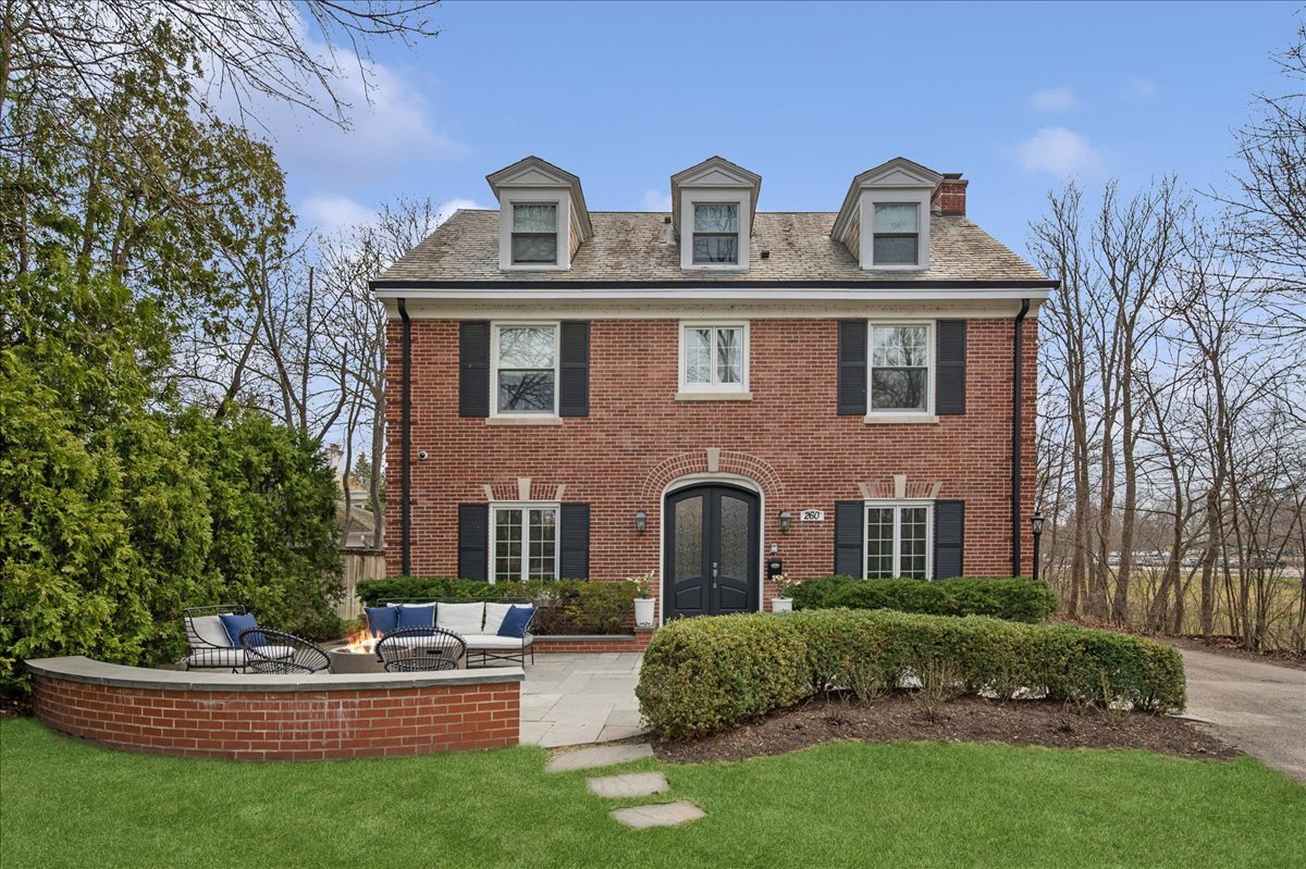 260 Lincoln Drive Glencoe Il Us 60022 Mrd12591005