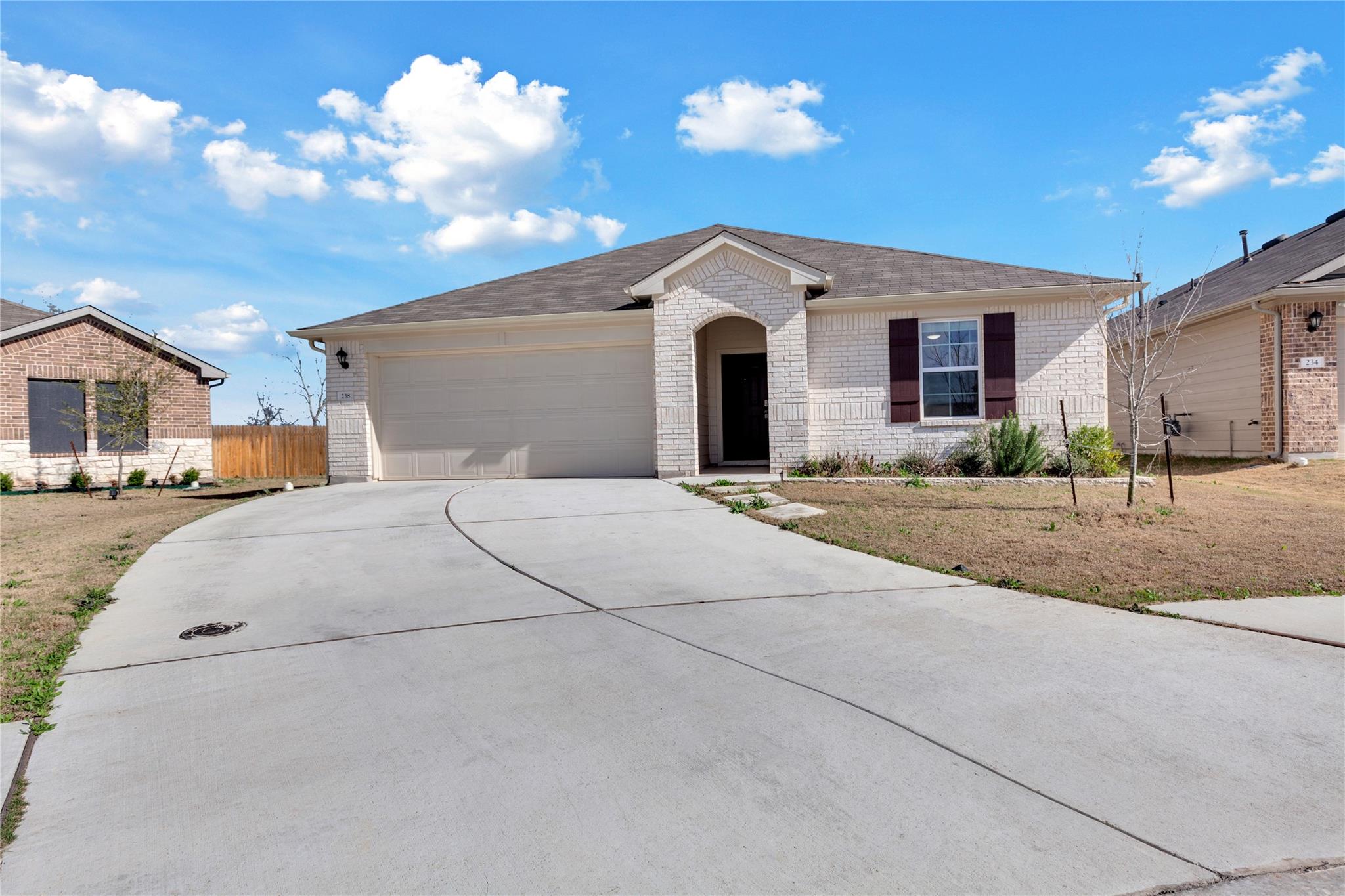 238 Sickle Loop Uhland TX