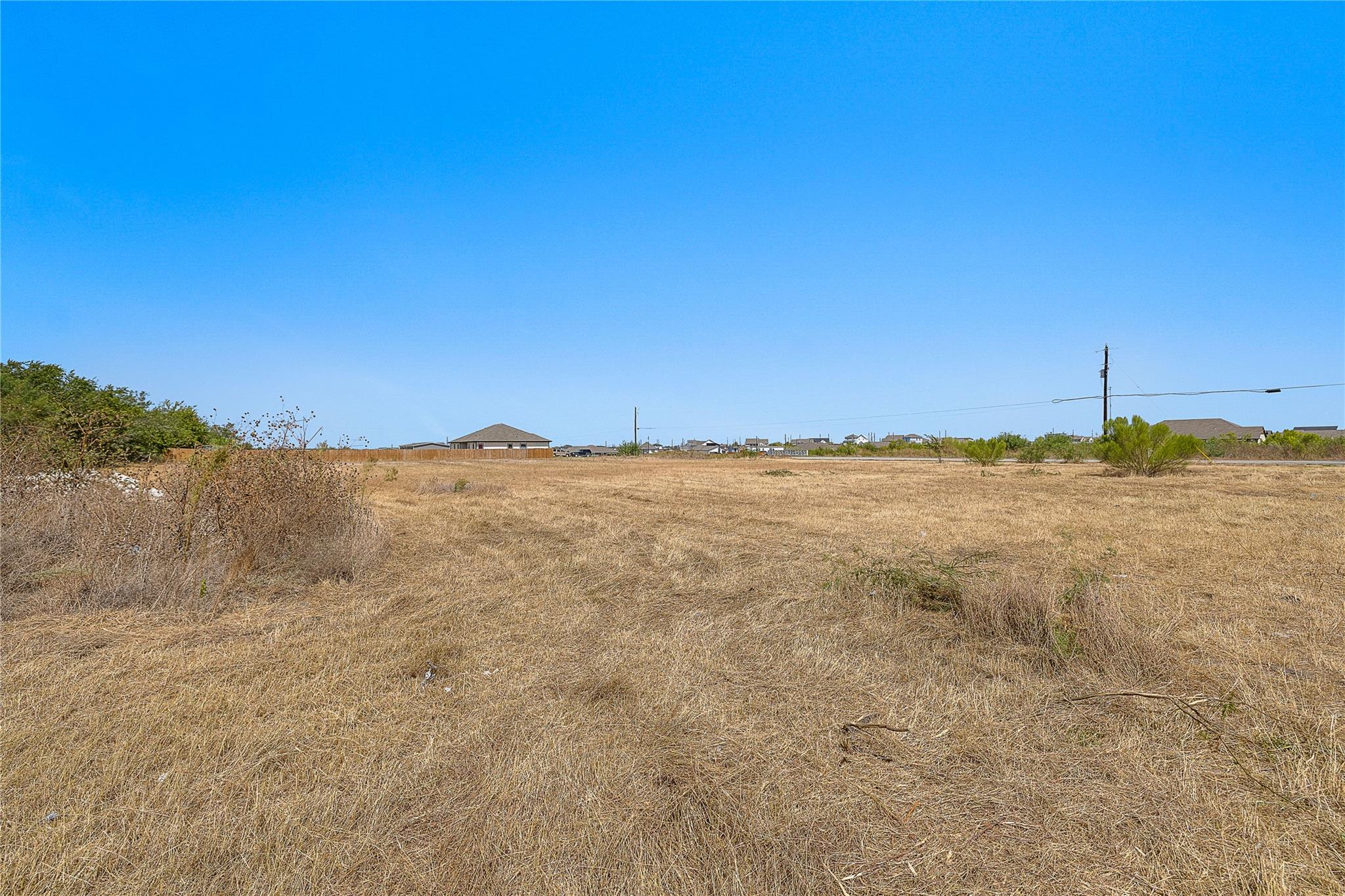 246 Twin Creeks CIR