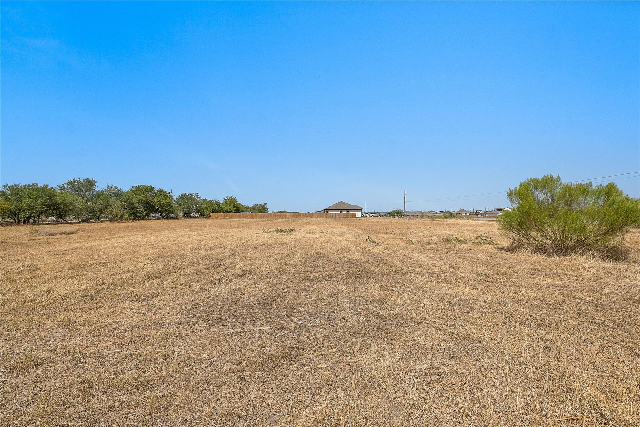 246 Twin Creeks CIR