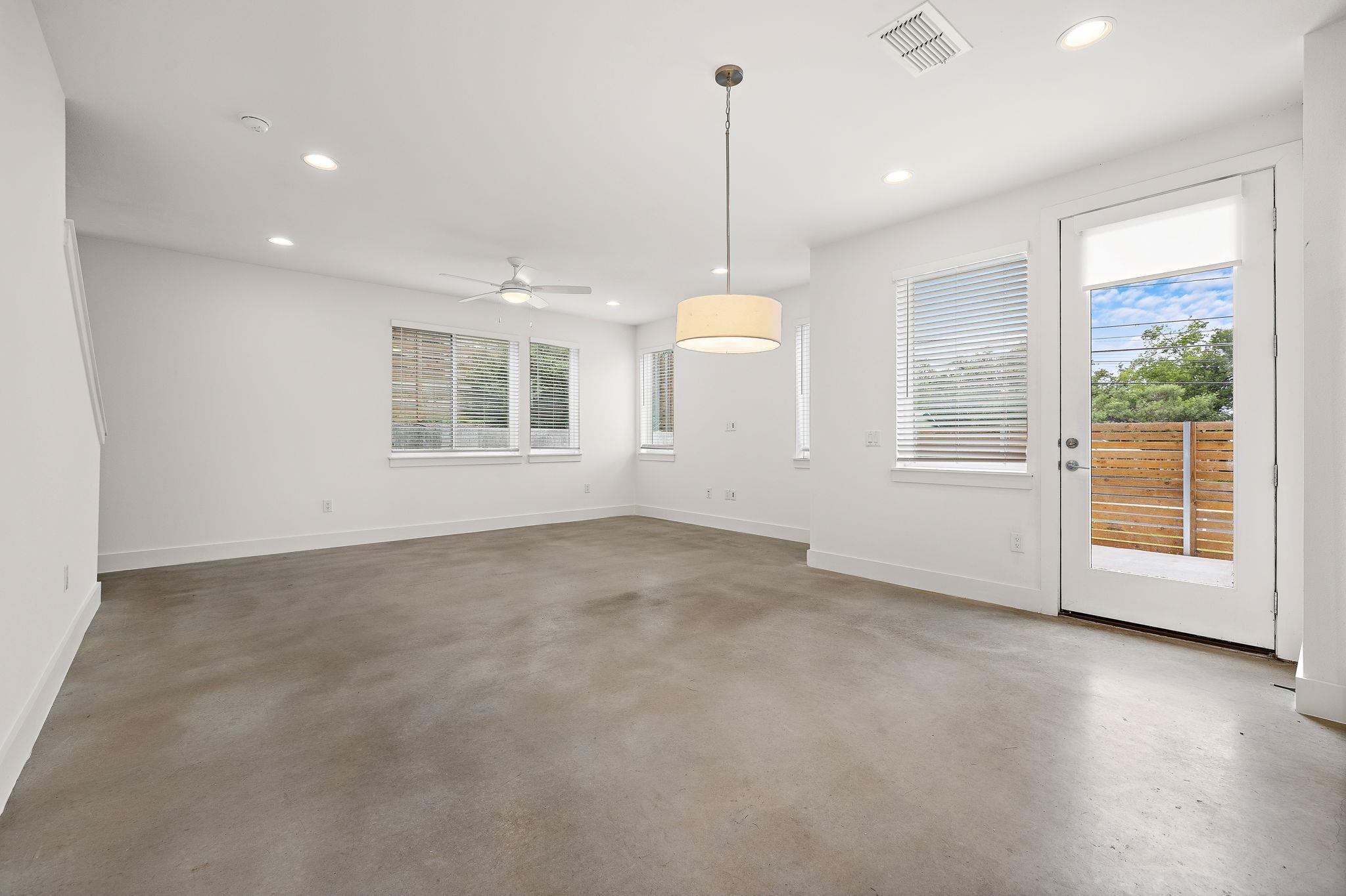 1206 Sarabeth WAY