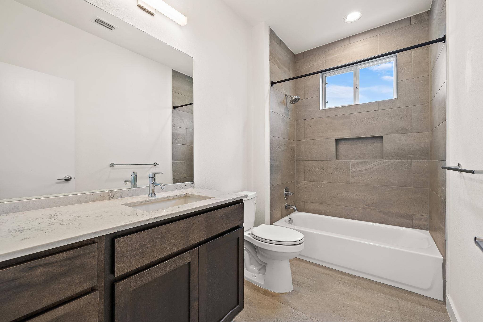 1206 Sarabeth WAY