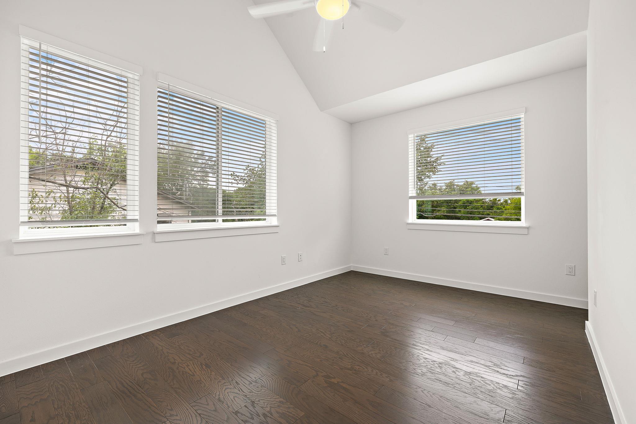 1206 Sarabeth WAY