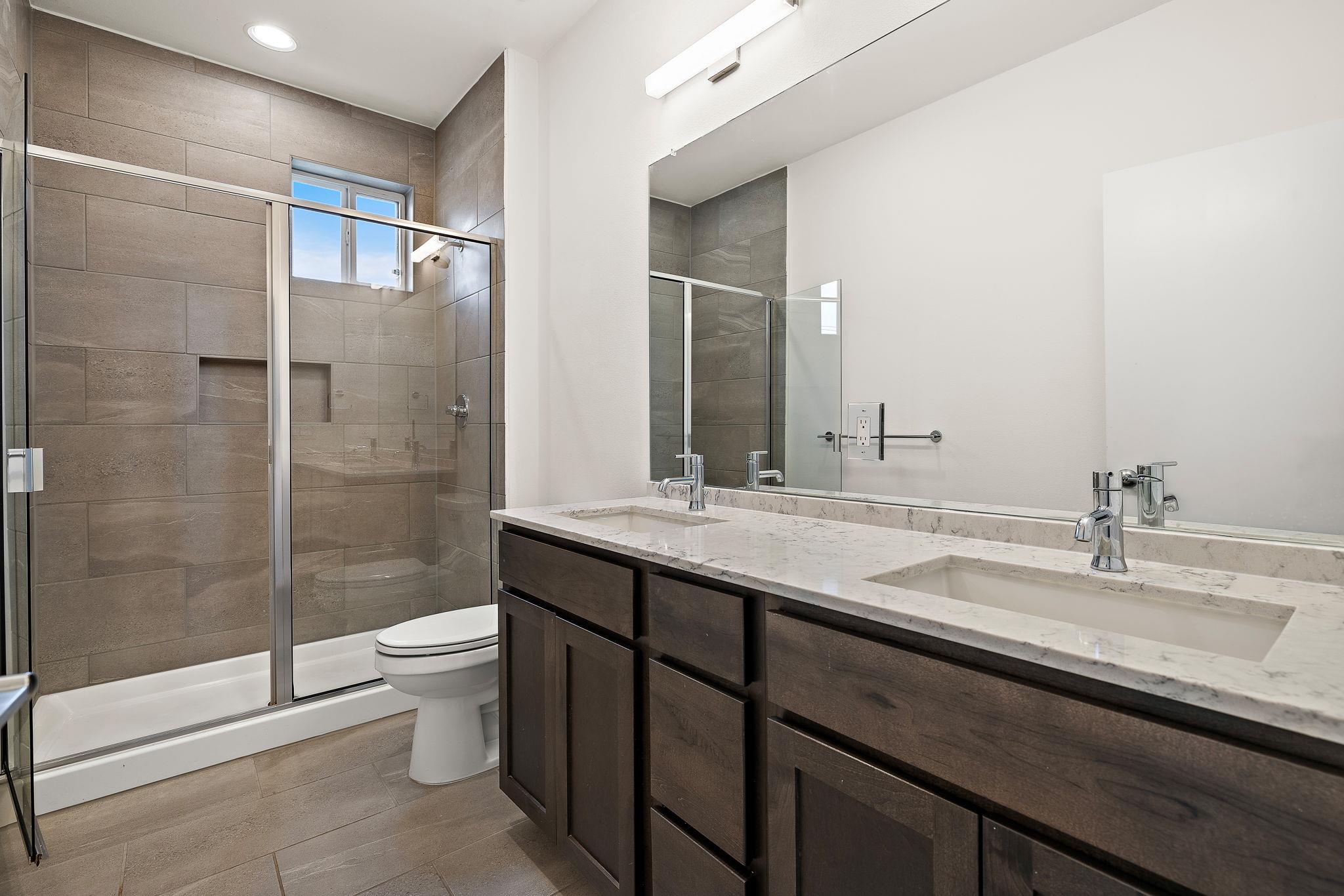 1206 Sarabeth WAY