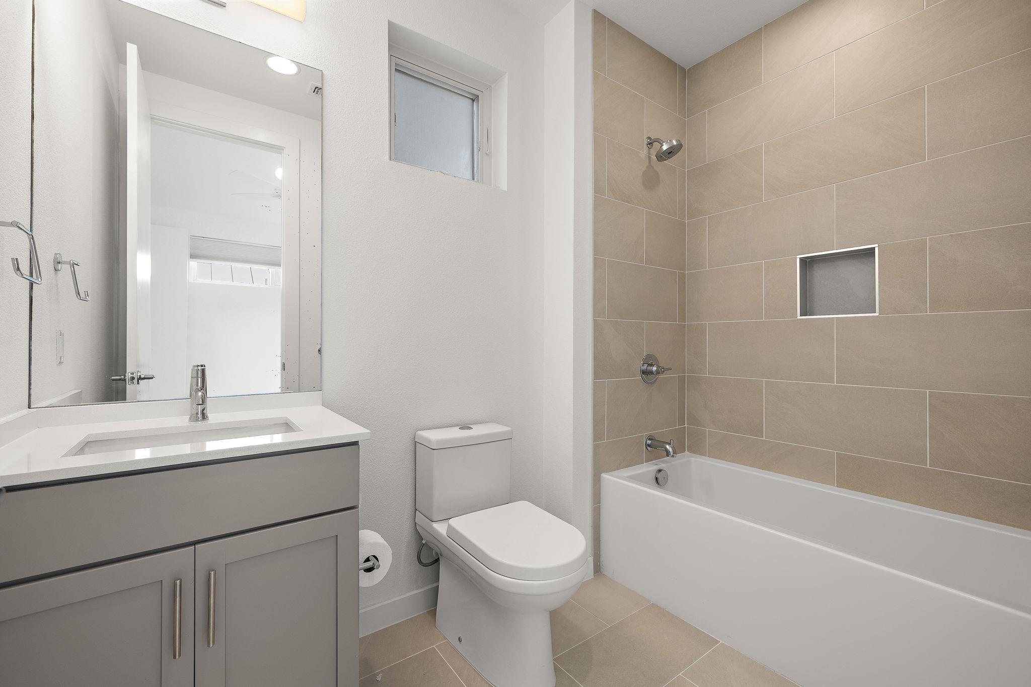 900 S 2nd ST # 16