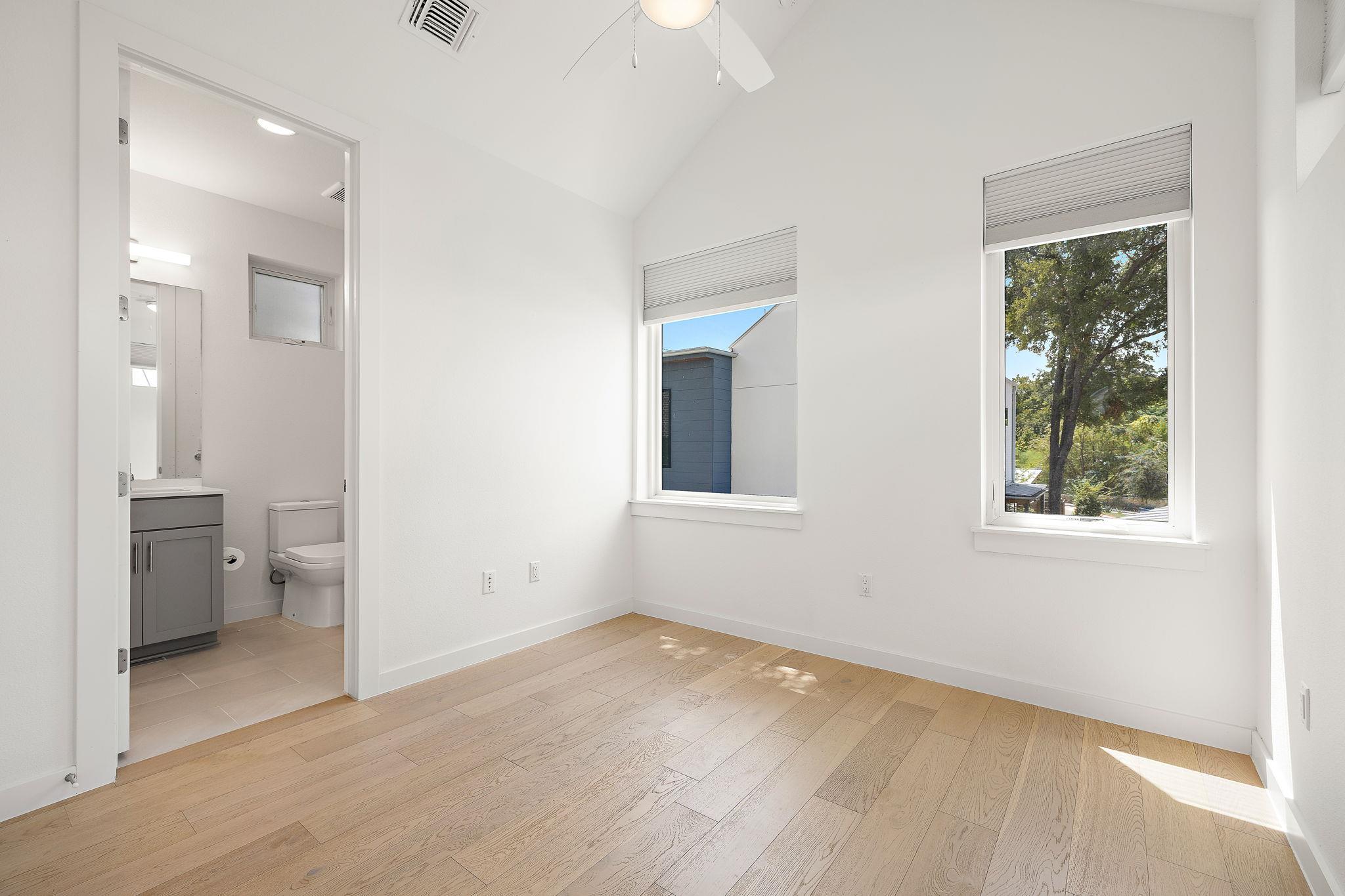 900 S 2nd ST # 16