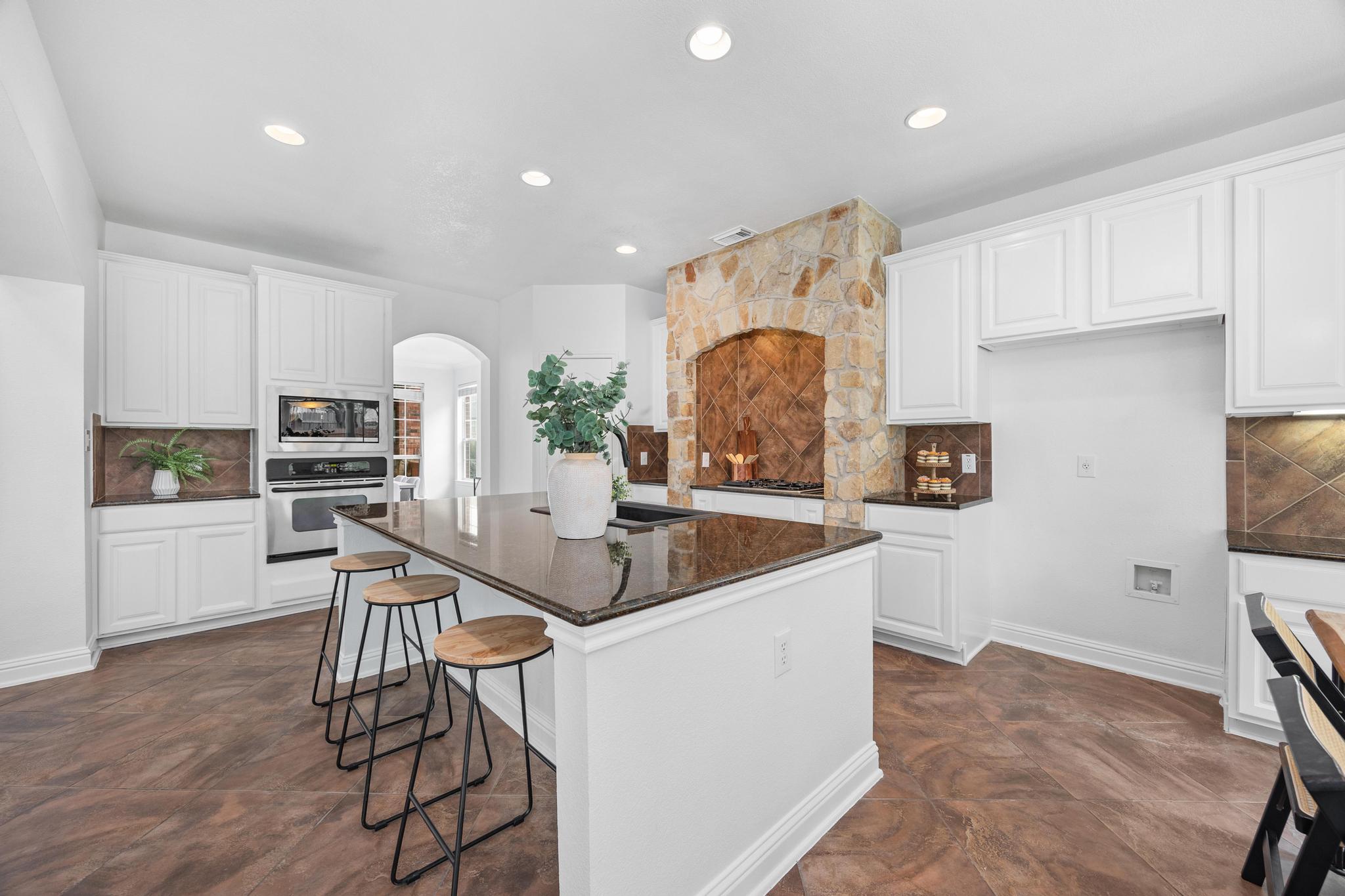 9812 Whitley Bay DR