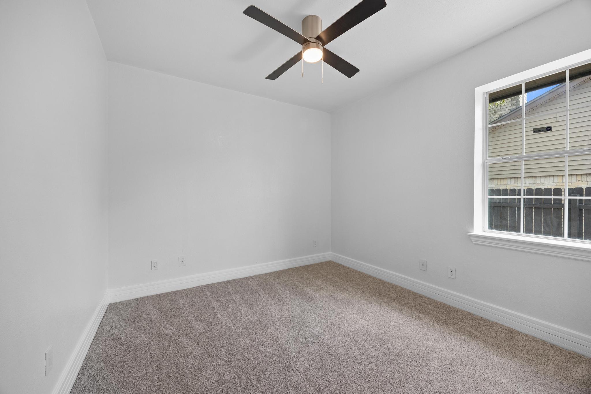 10901 Parkfield DR