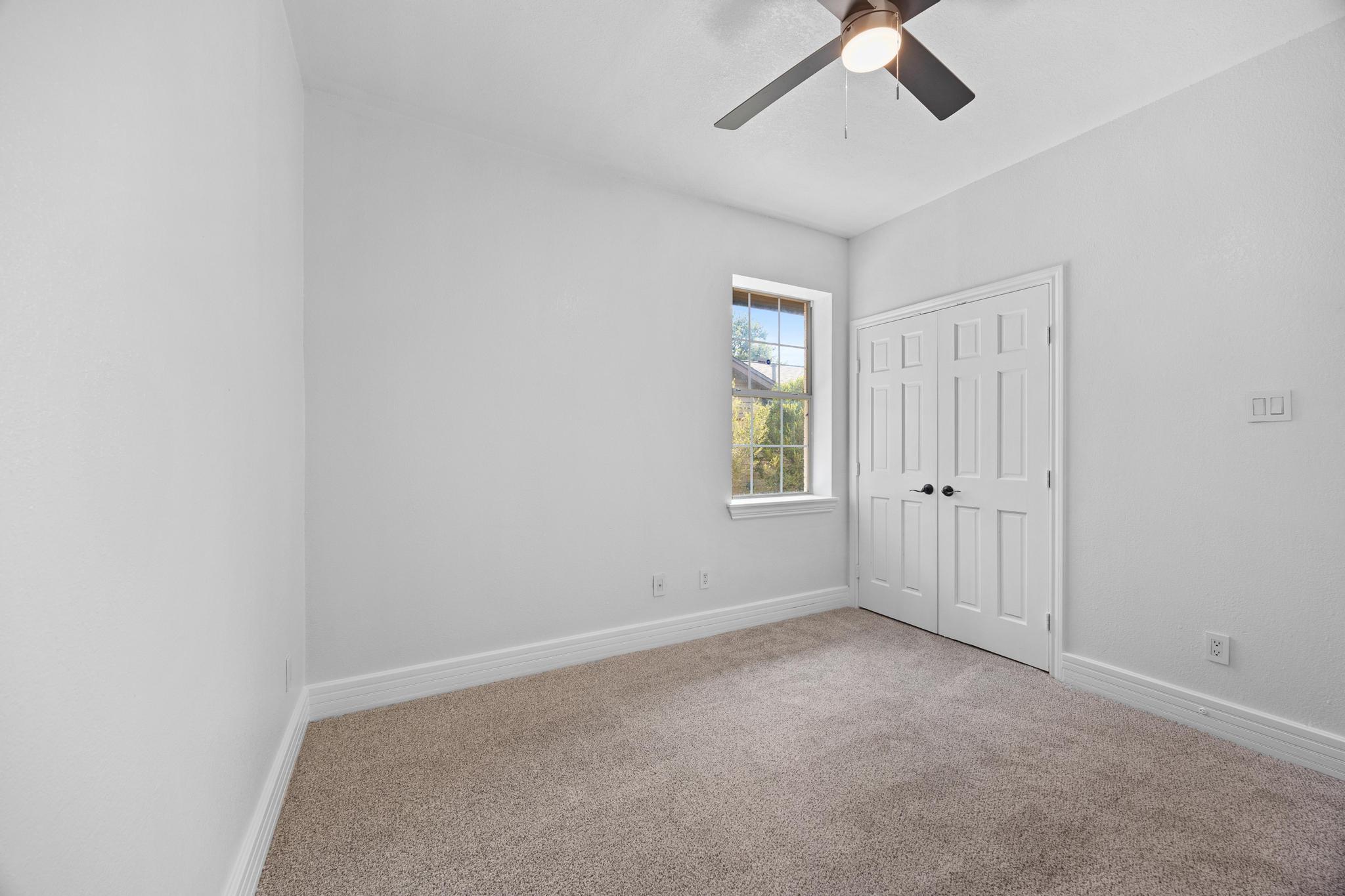 10901 Parkfield DR