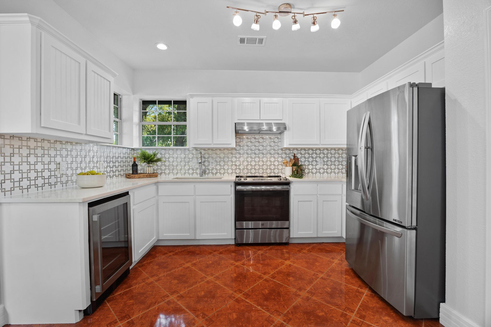 10901 Parkfield DR