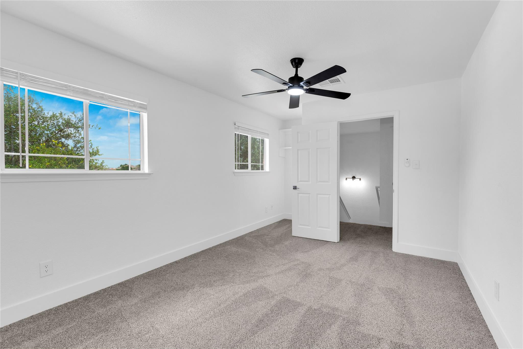 111 Woodley RD