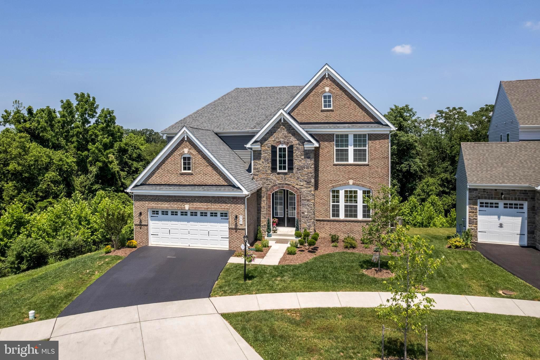 5745 Hawk Ridge Rd