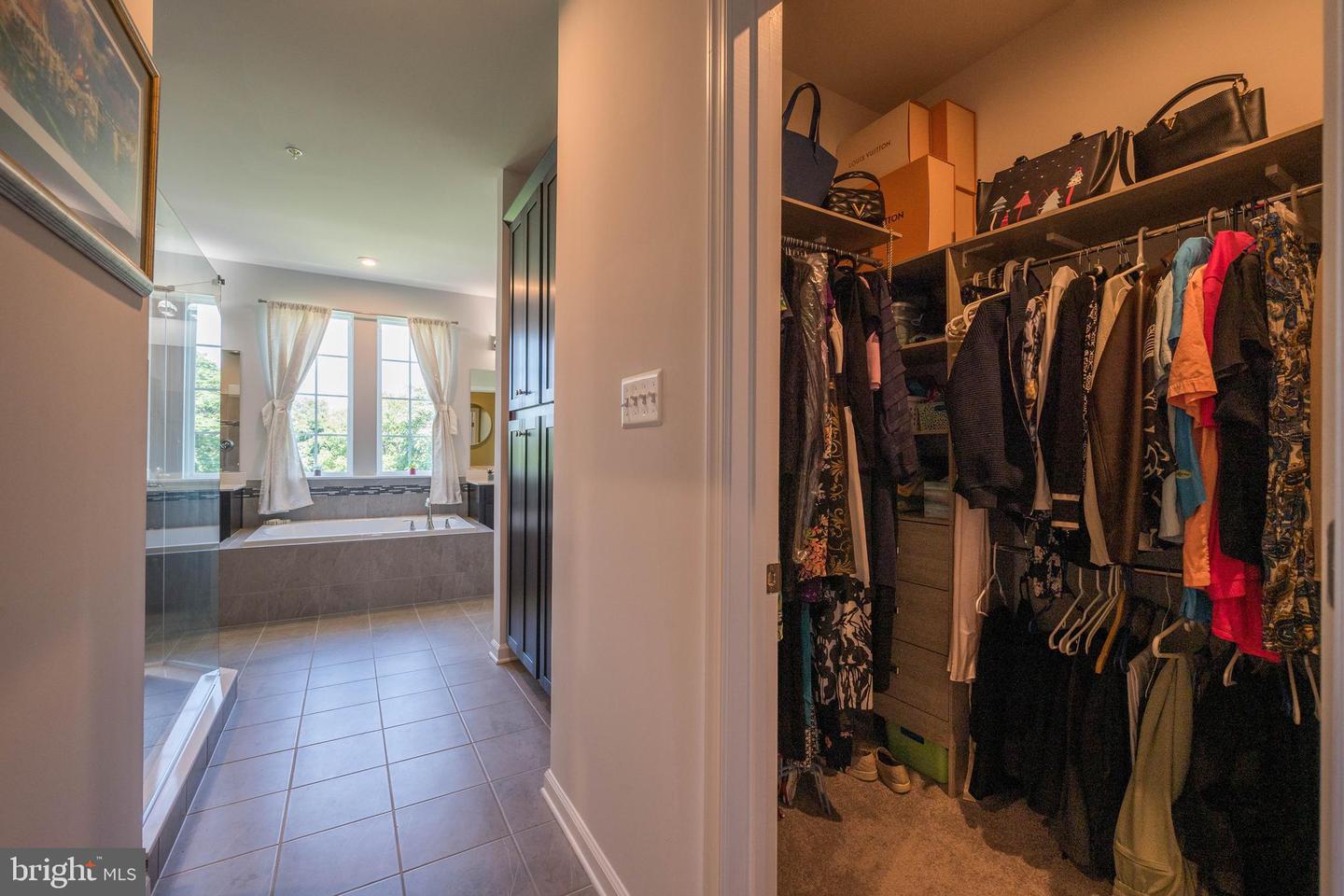 5745 Hawk Ridge Rd