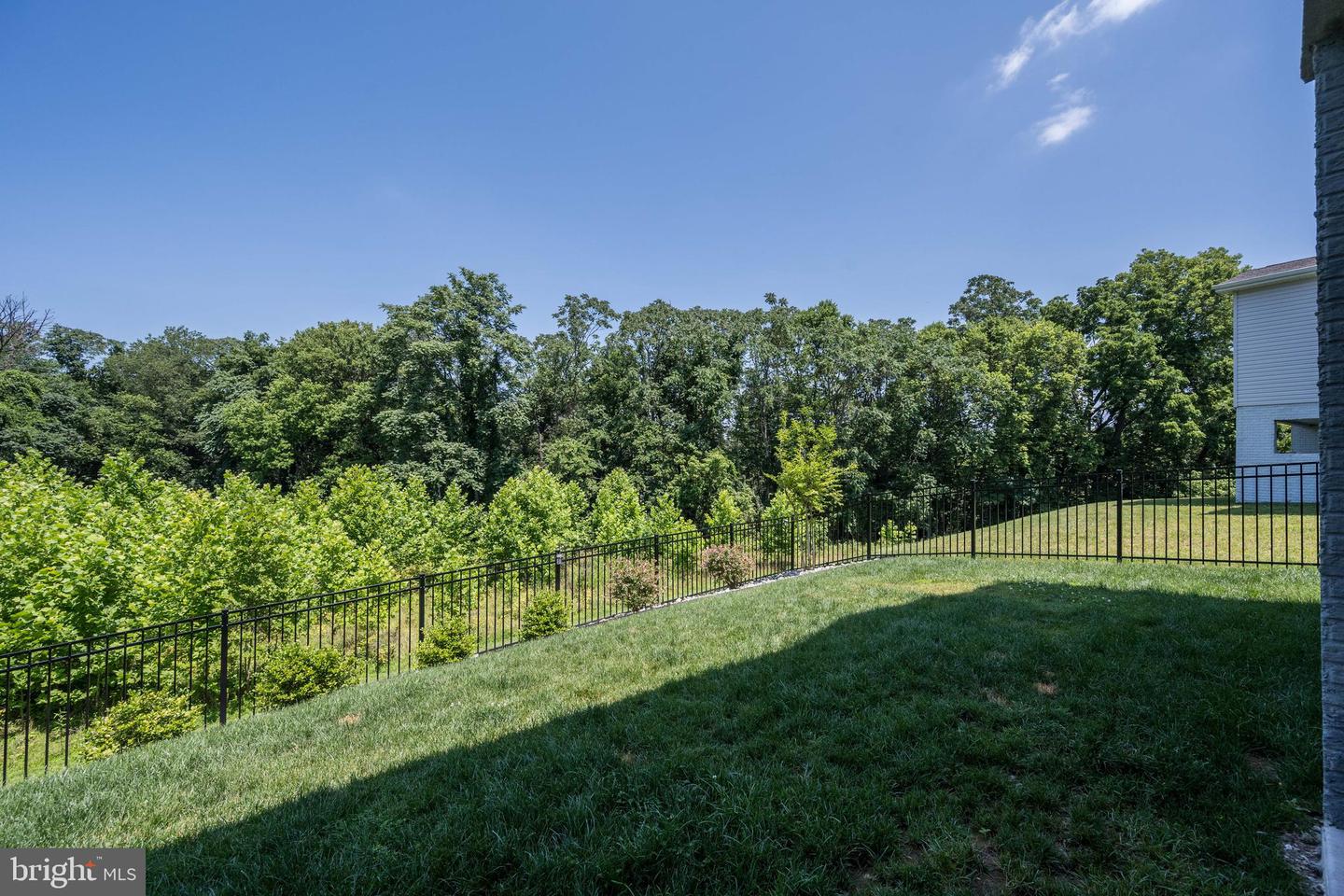 5745 Hawk Ridge Rd
