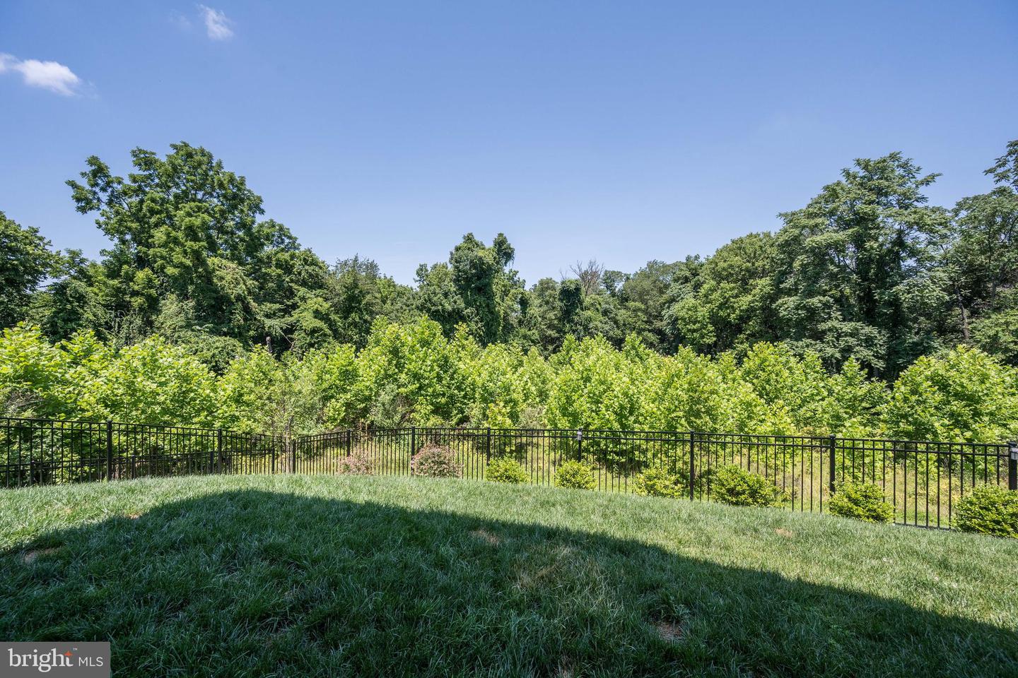 5745 Hawk Ridge Rd