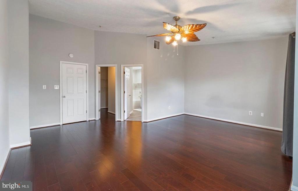 8926 MALLARD COURT