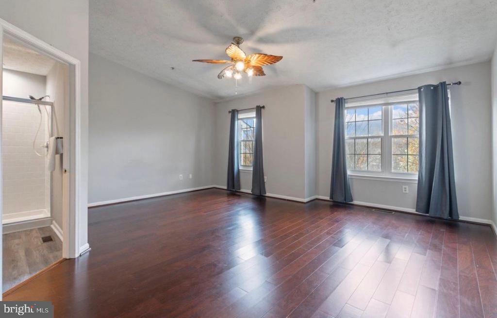 8926 MALLARD COURT