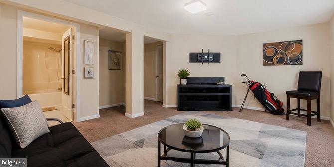 9142 LAMBSKIN LANE