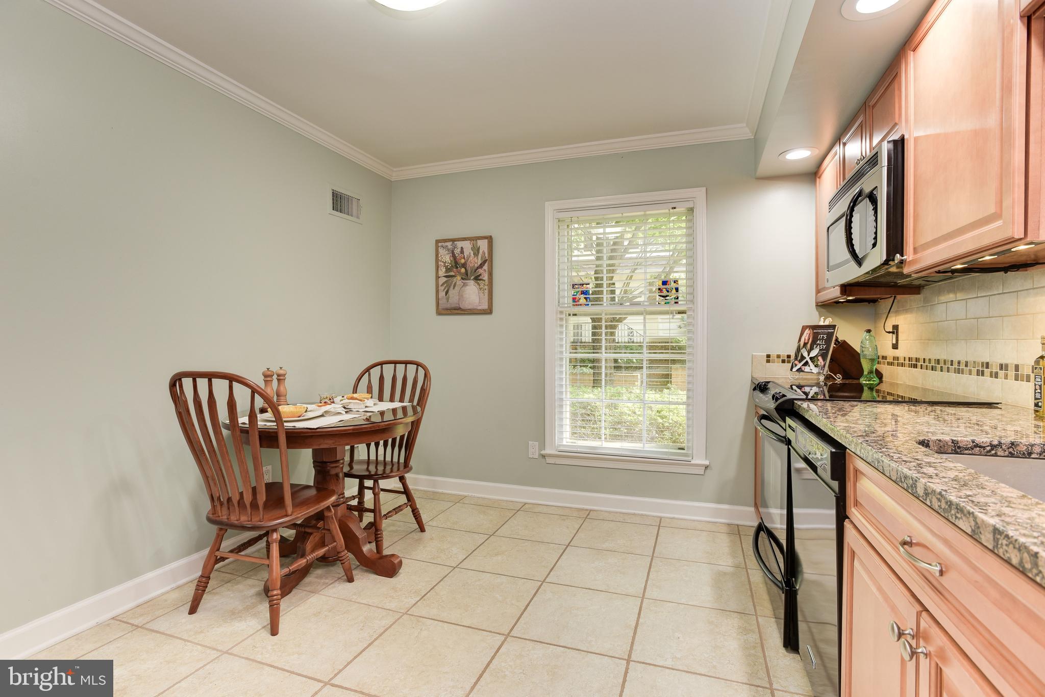10918 WICKSHIRE WAY Unit: D-4