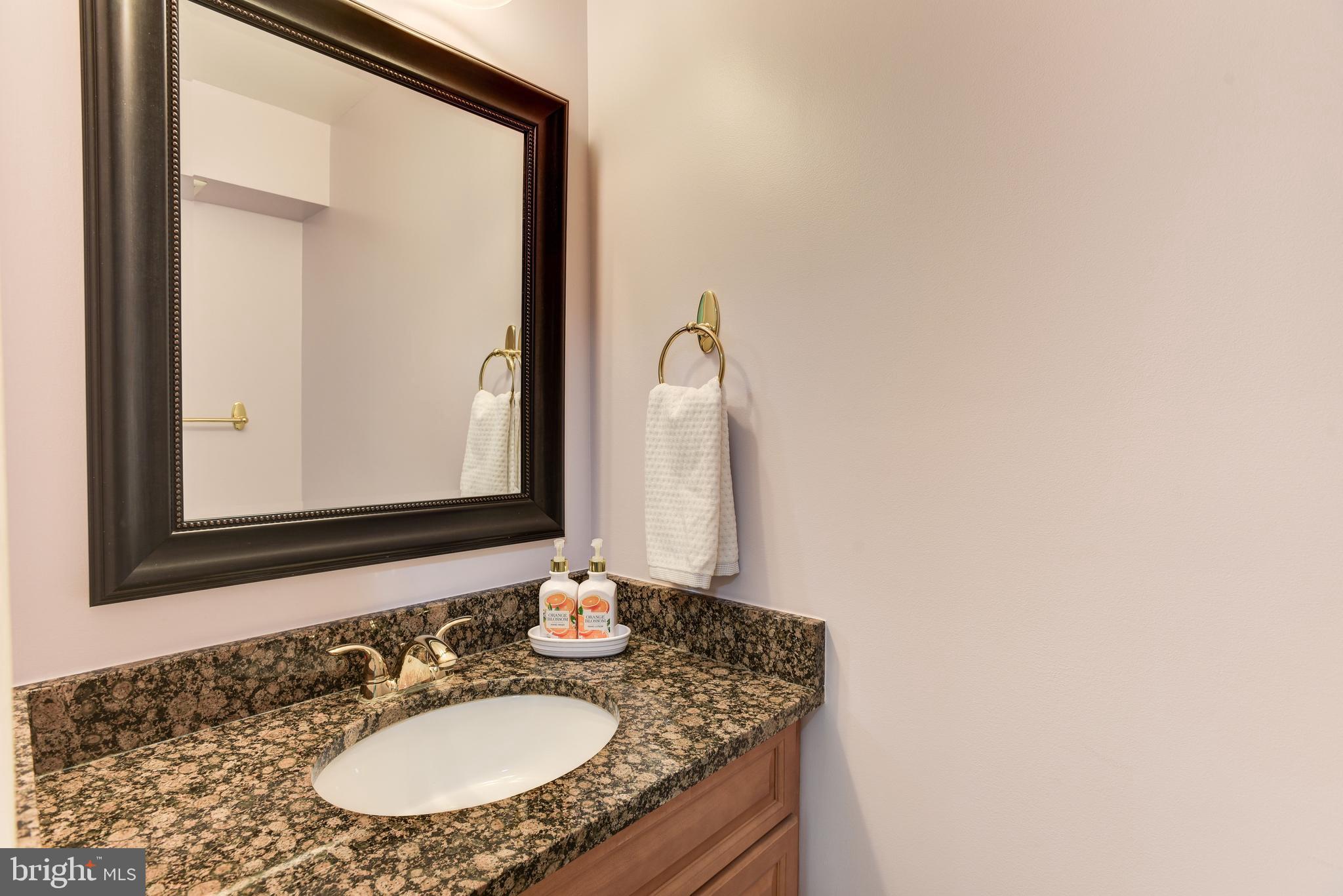 10918 WICKSHIRE WAY Unit: D-4