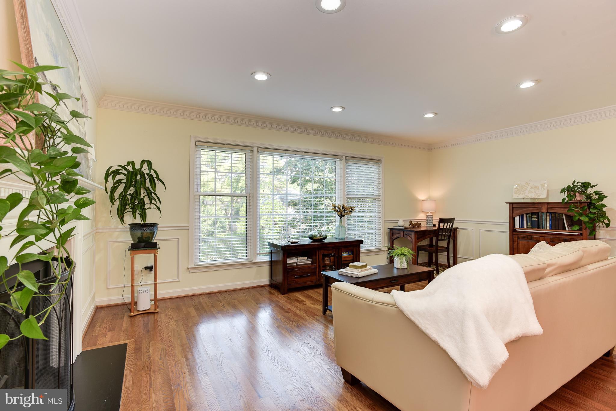10918 WICKSHIRE WAY Unit: D-4