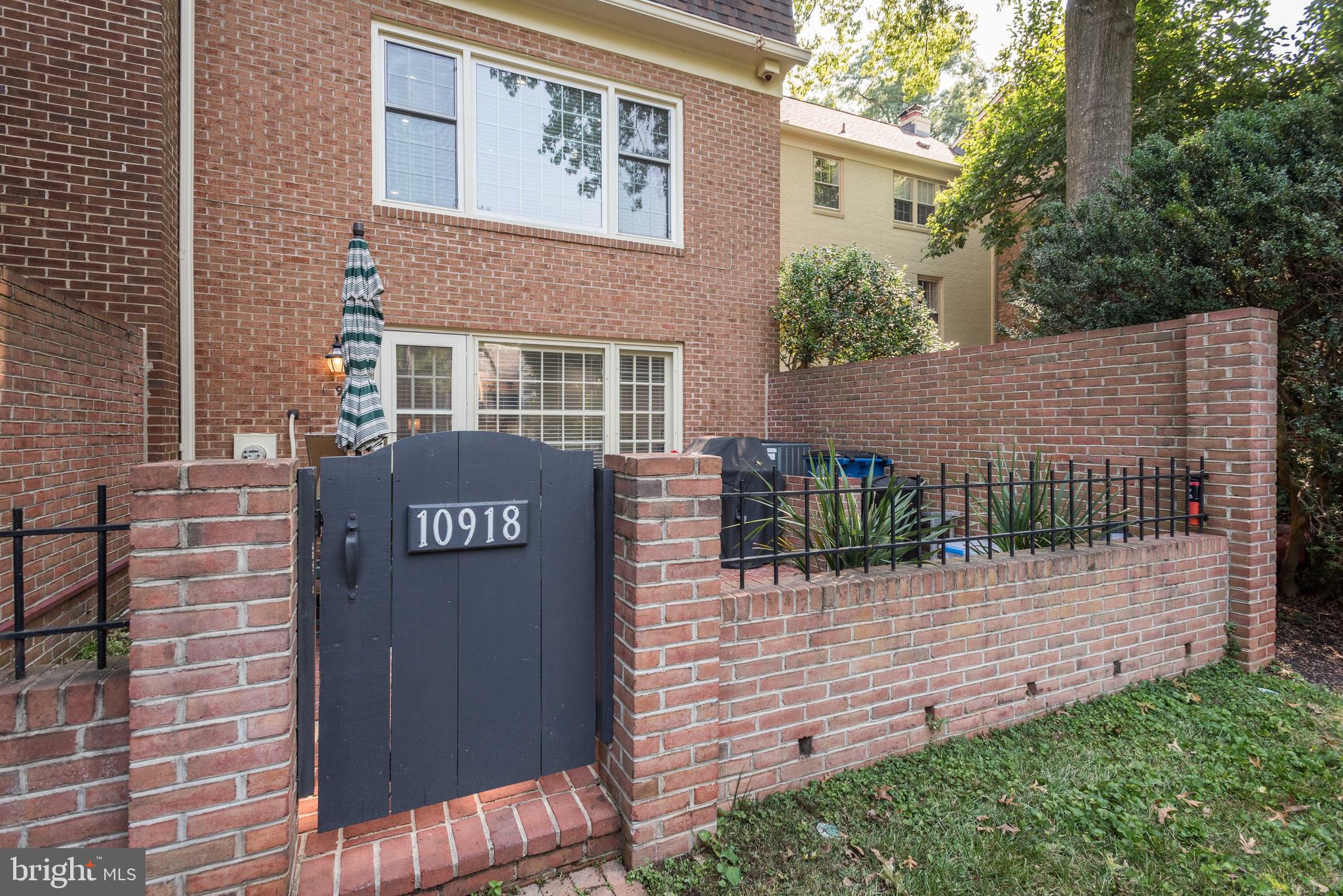 10918 WICKSHIRE WAY Unit: D-4