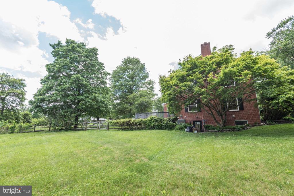 16120 Barnesville Rd