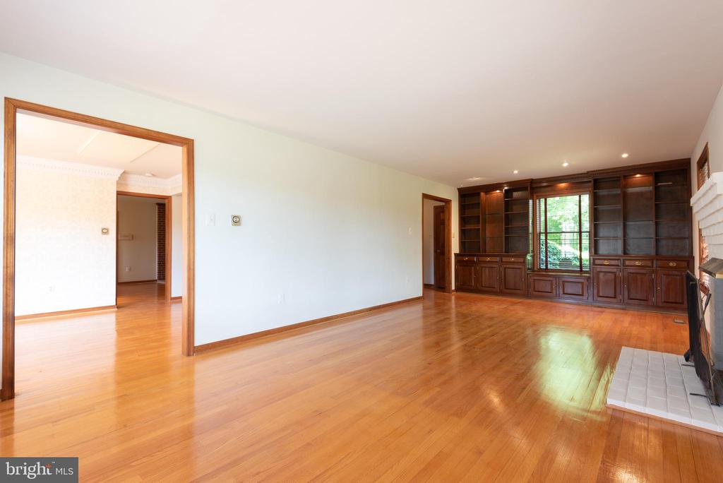 16120 Barnesville Rd