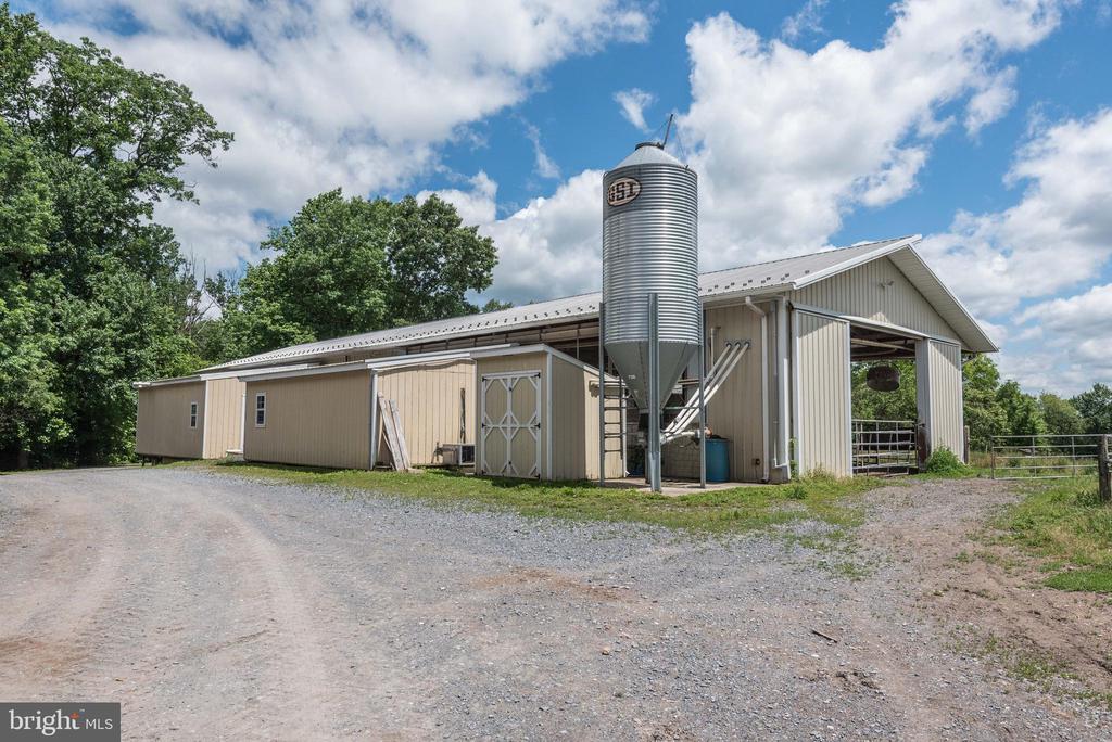 16120 Barnesville Rd