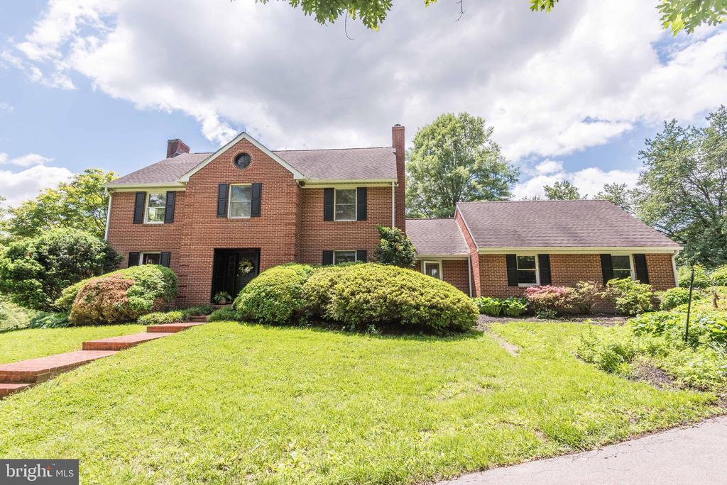 16120 Barnesville Rd