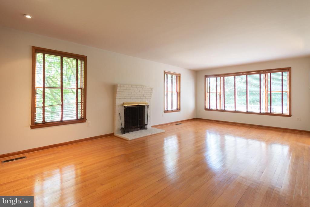 16120 Barnesville Rd