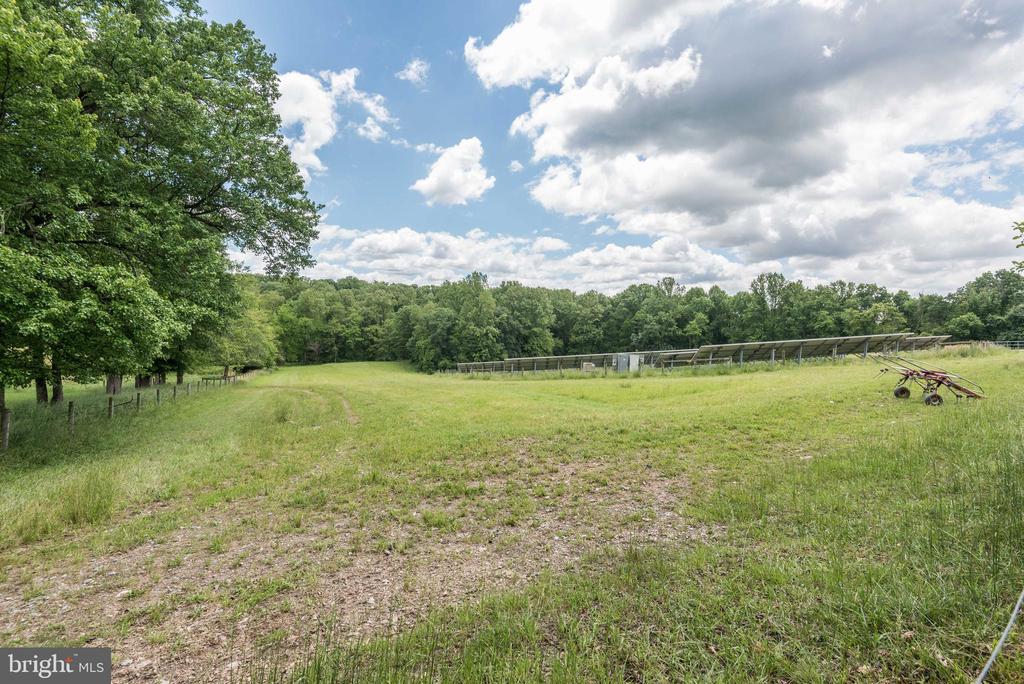 16120 Barnesville Rd