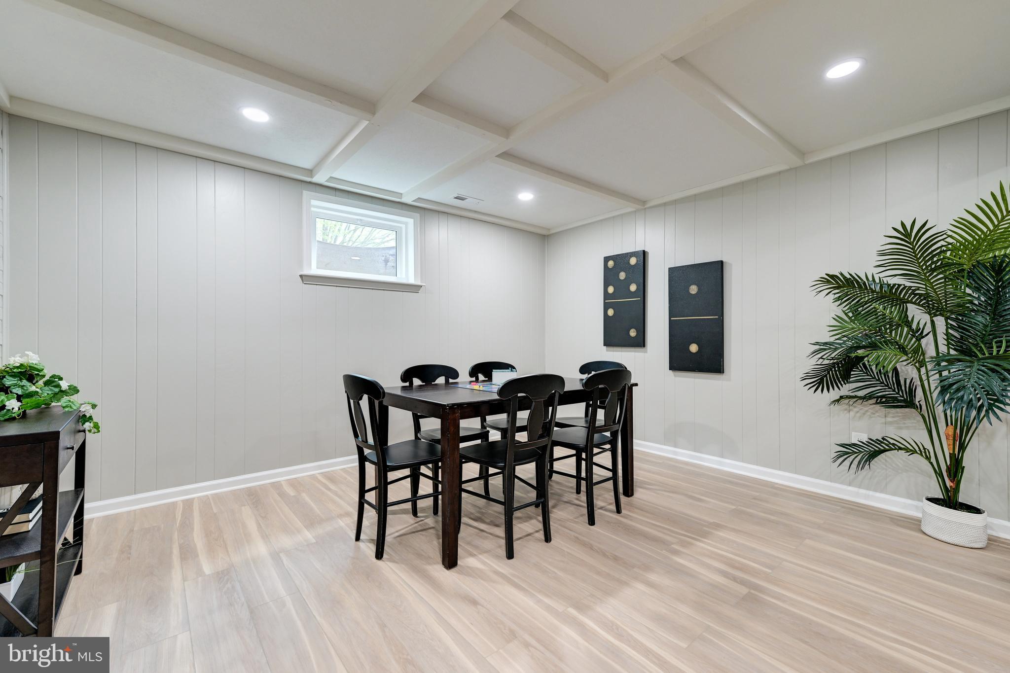 24913 Silver Crest Dr