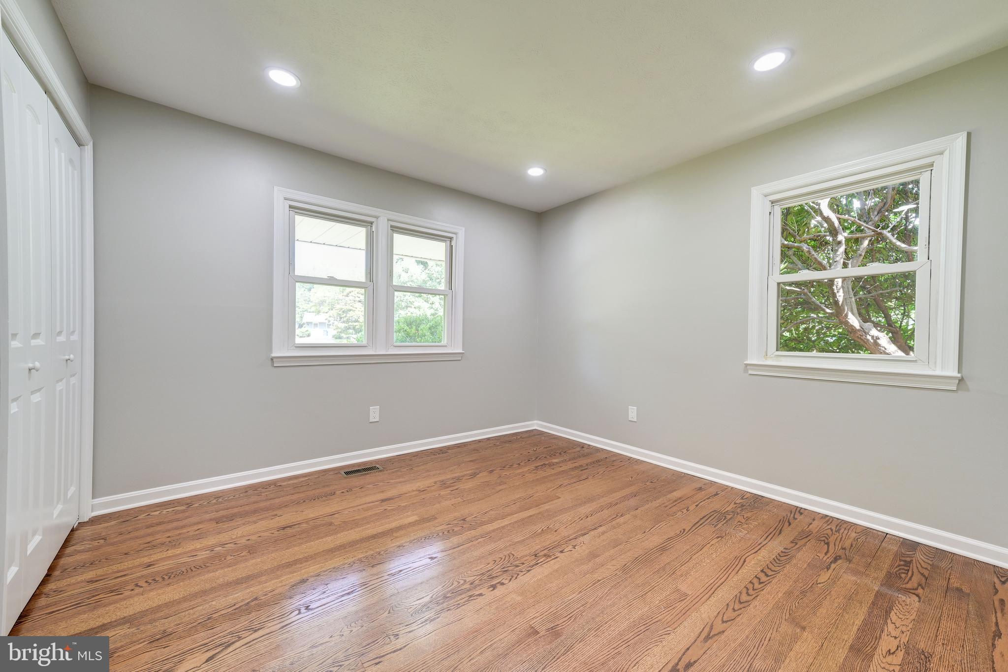 24913 Silver Crest Dr