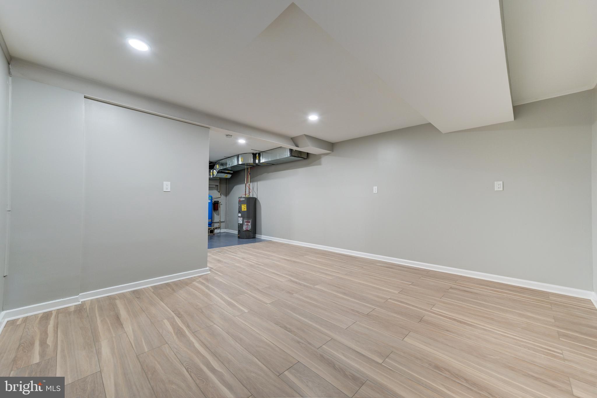 24913 Silver Crest Dr