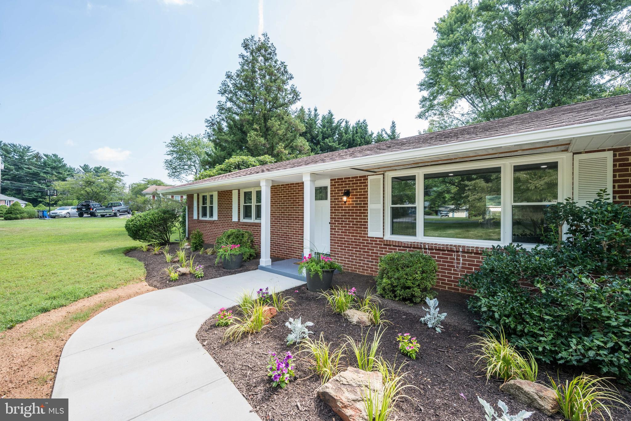 24913 Silver Crest Dr