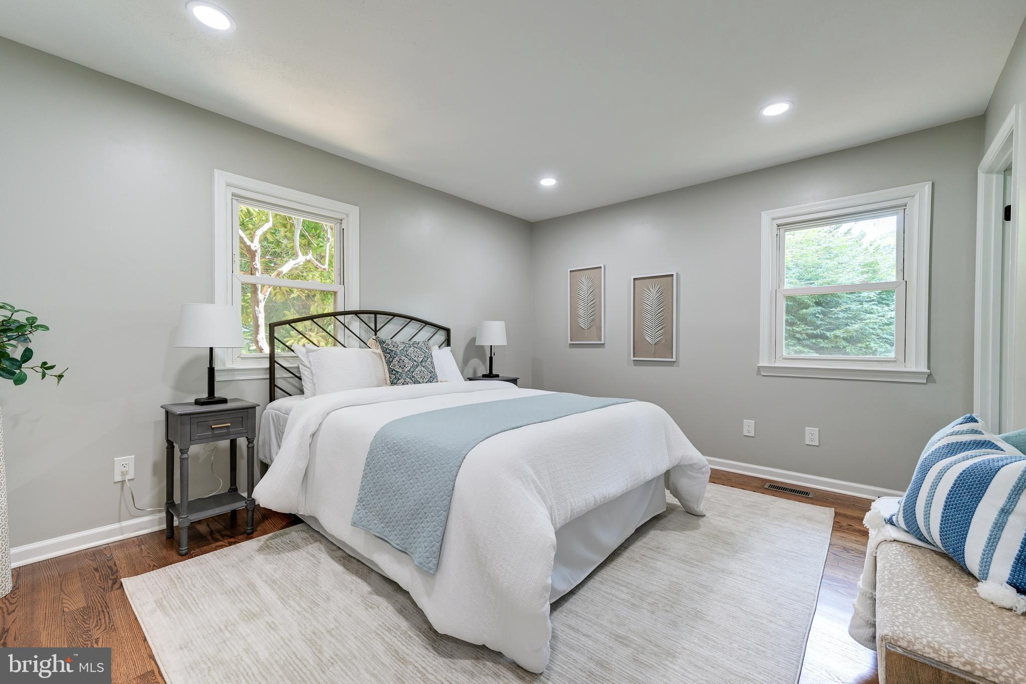 24913 Silver Crest Dr