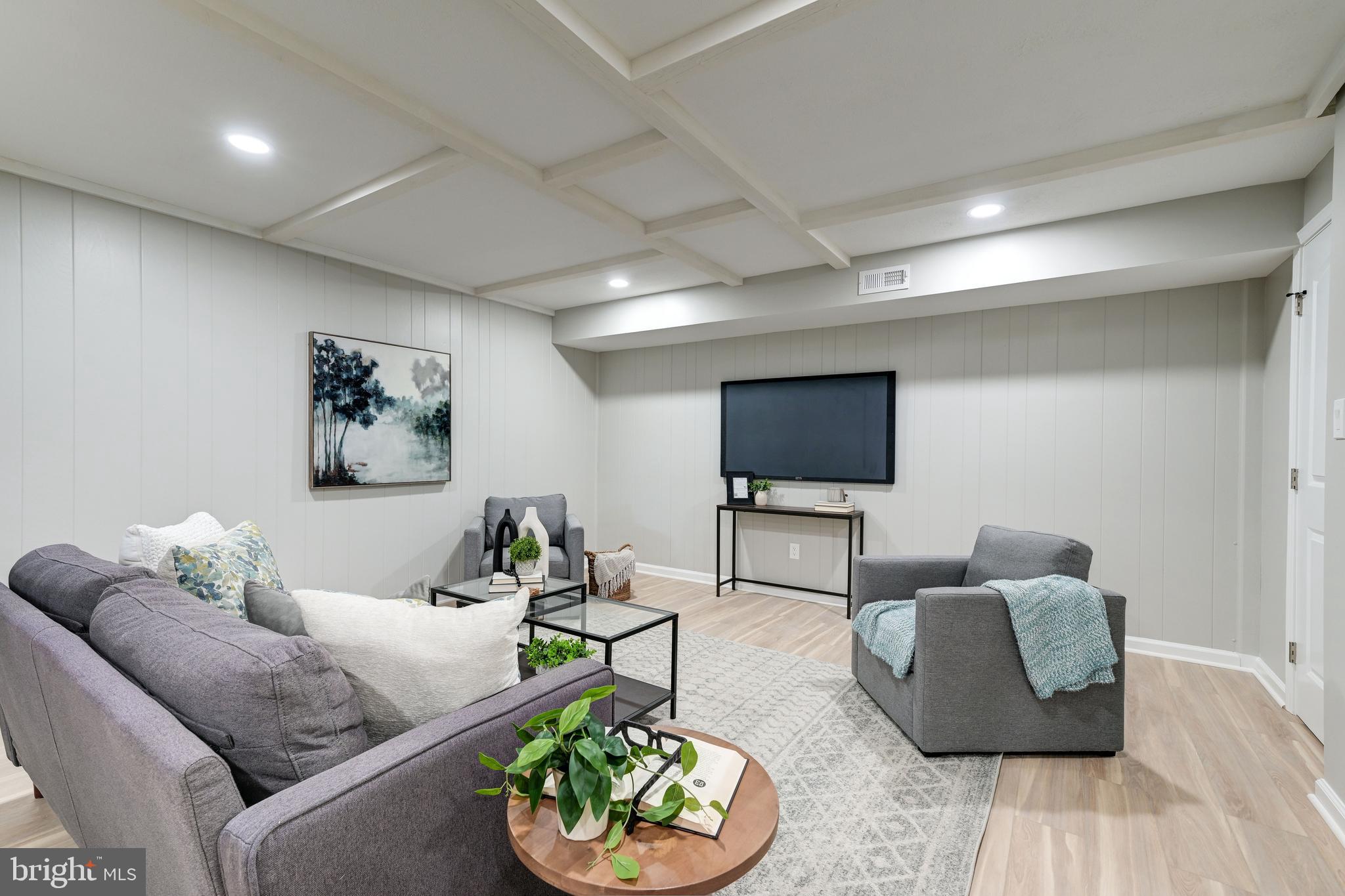 24913 Silver Crest Dr