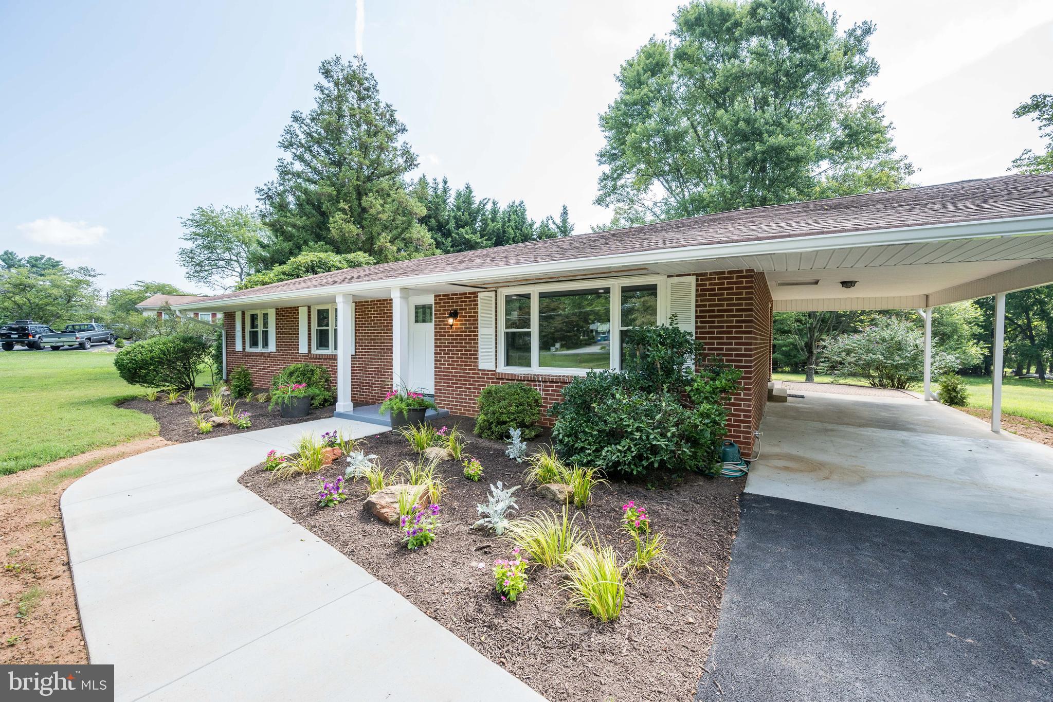 24913 Silver Crest Dr