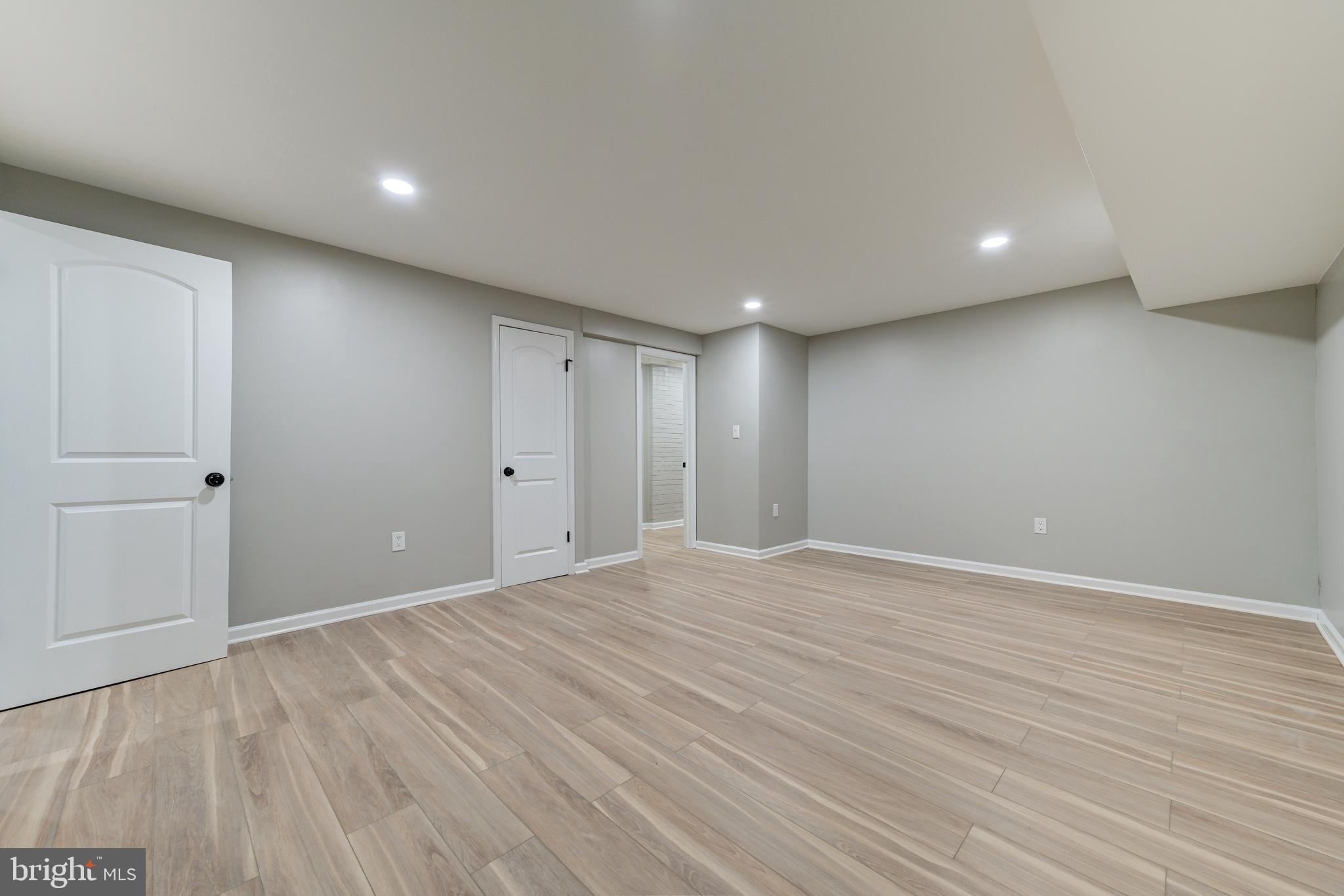 24913 Silver Crest Dr