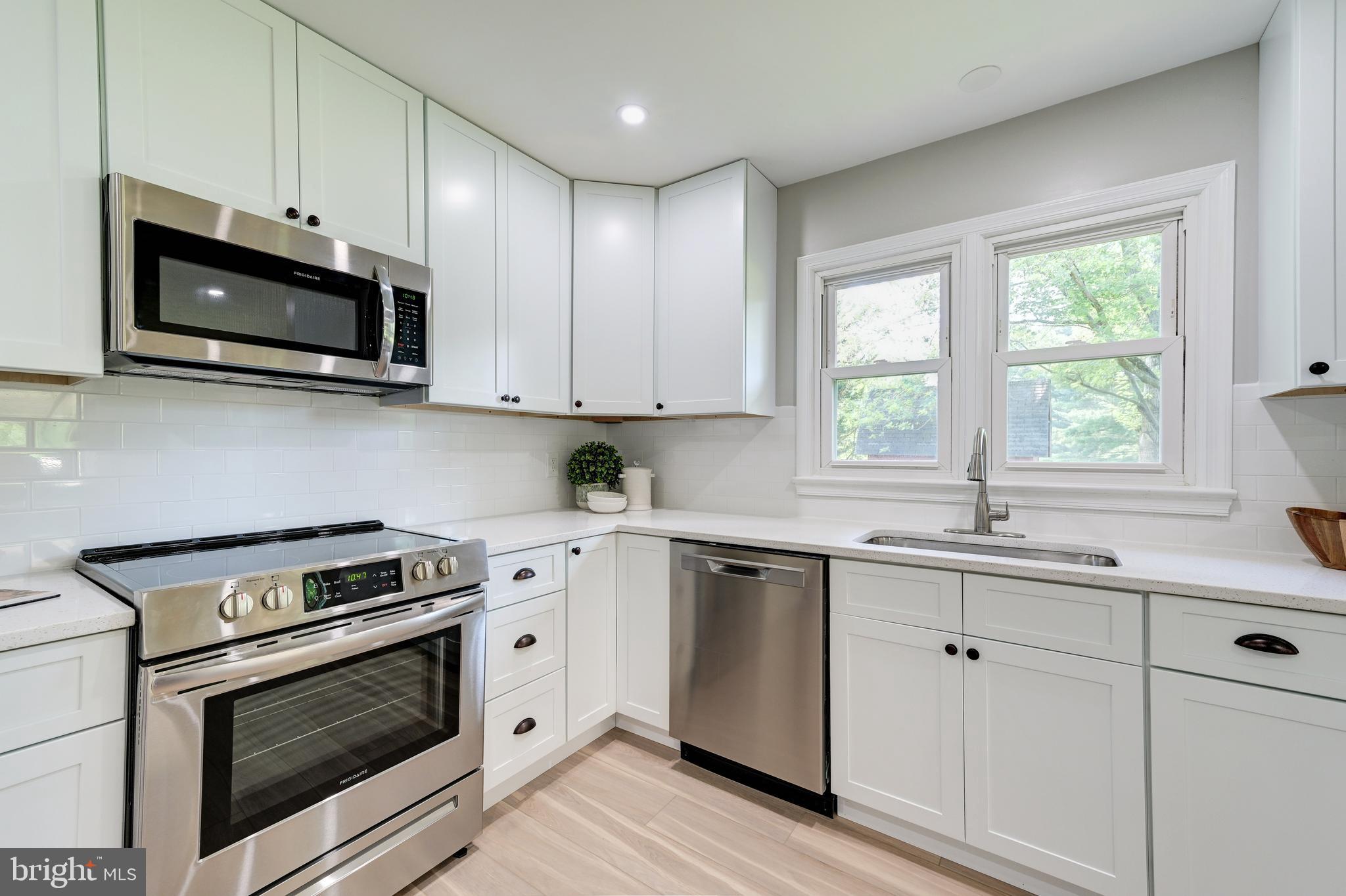 24913 Silver Crest Dr