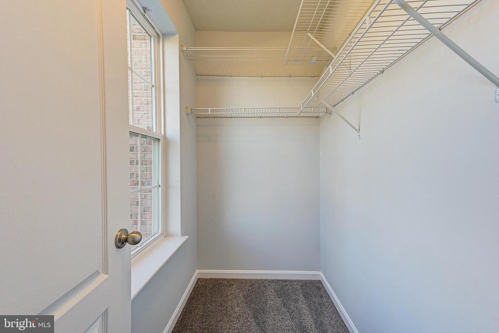 11948 LITTLE SENECA PKWY #2521