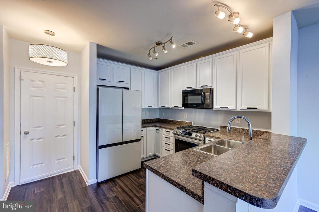 11948 LITTLE SENECA PKWY #2521